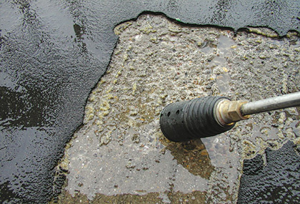 Entfernung der Beschichtung mit Wasserhochdruck